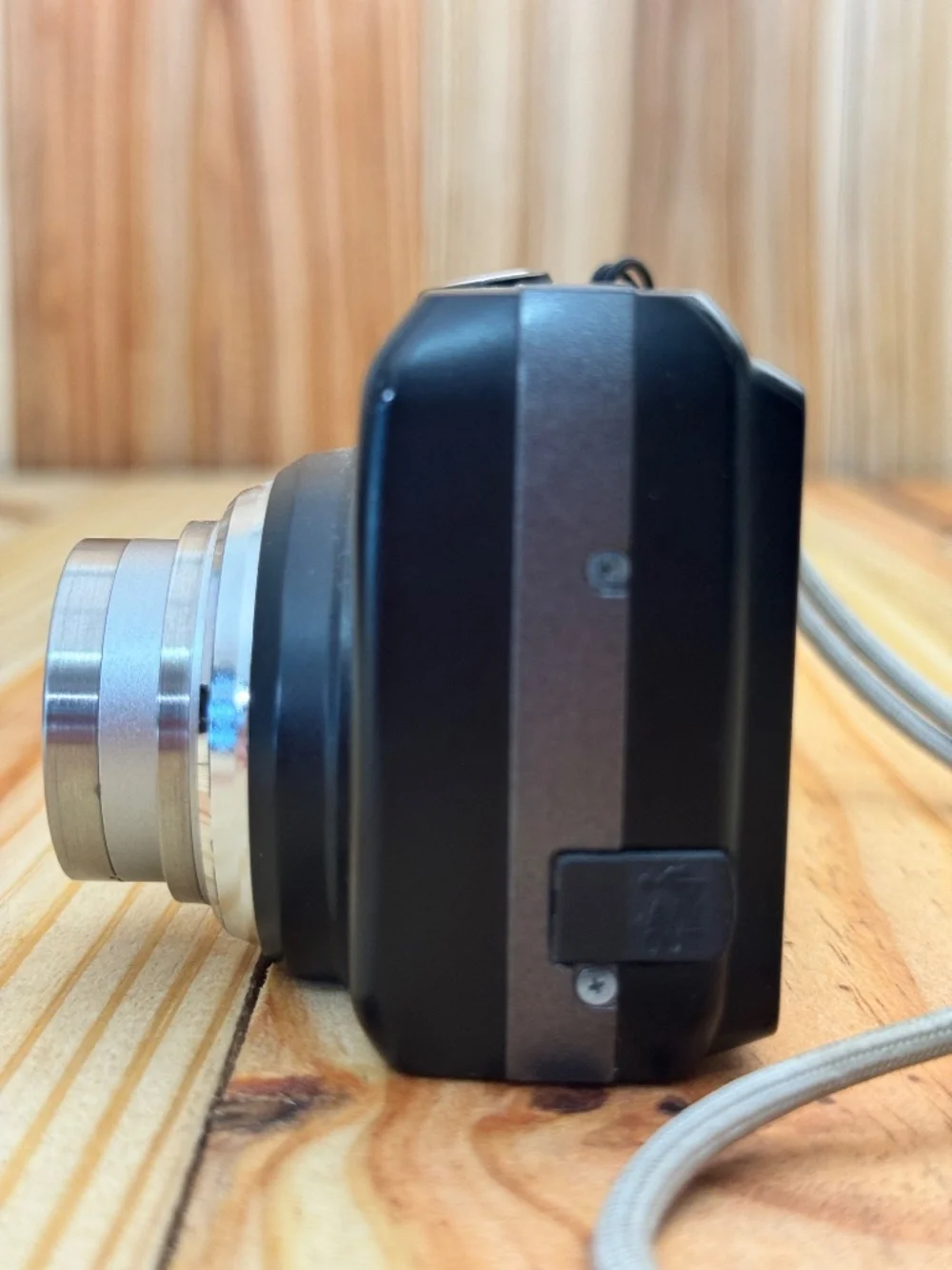 Nikon coolpix l1